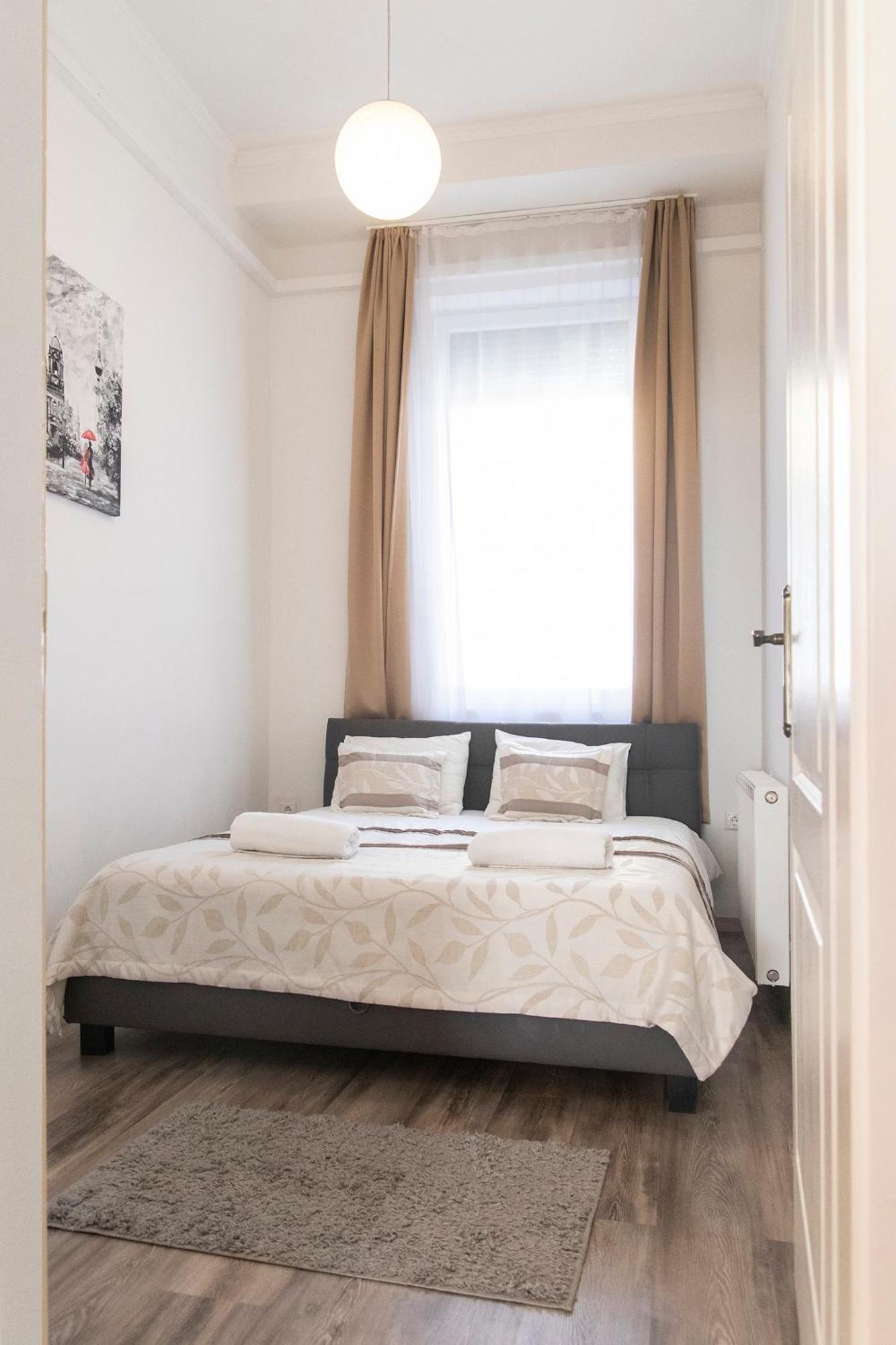 Real Apartments Revay Budapesta Exterior foto